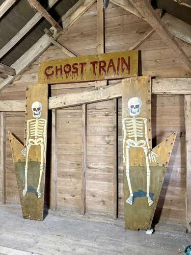 Early 20th Century Fairground Ghost Train Ride Front Panel set